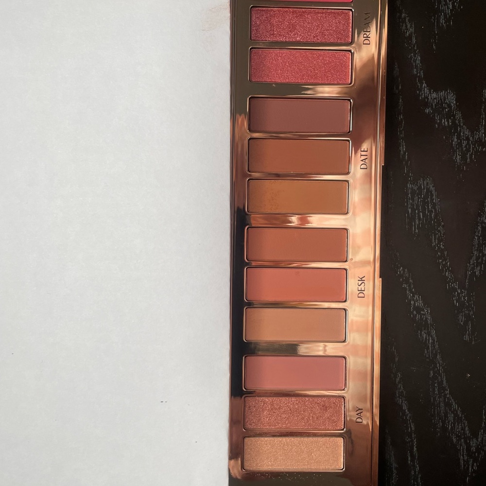 Charlotte Tilbury pillow talk instant eye palette